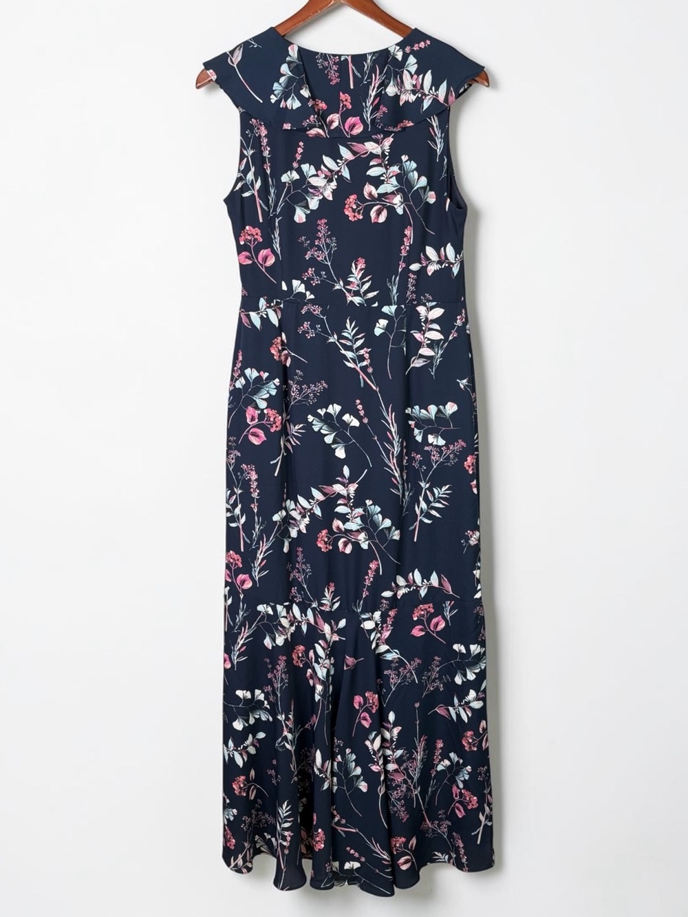 NWT Banana Republic Preppy Navy Floral Faux Wrap Ruffle Maxi Dress Size 8 - Picture 5 of 10